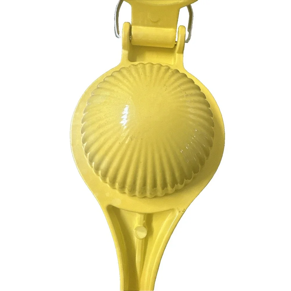 IMUSA Manual Lime & Lemon Squeezer, Citrus Juicer, Yellow – Max Juice Extraction